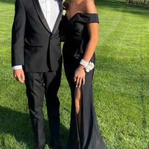 LA FEMME black off the shoulder prom dress